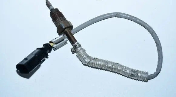 Volkswagen Crafter Exhaust gas temperature sensor 04L906088KC