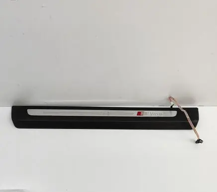 Audi Q7 4M Front sill trim cover 4M0947405B