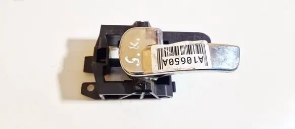 Nissan Qashqai Rear door interior handle