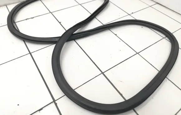 Audi A3 S3 8V Front door rubber seal 8V5831721