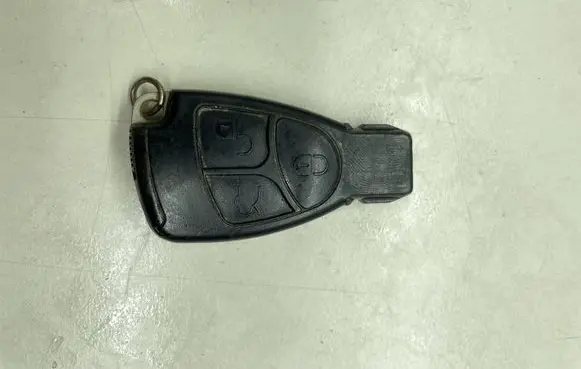 Mercedes-Benz E W210 Ignition key/card 