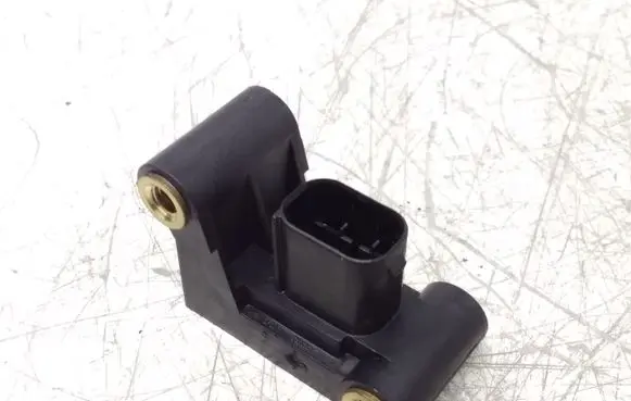 BMW 5 E60 E61 Airbag deployment crash/impact sensor 6977398