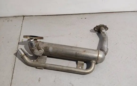 Seat Ibiza IV (6J,6P) EGR valve cooler 045131513M 042608
