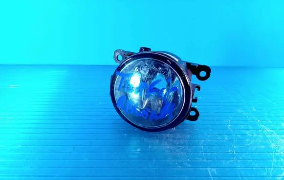 Renault Scenic II - Grand scenic II Front fog light 8200074008