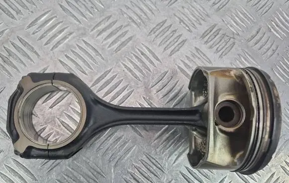 Mercedes-Benz E W212 Piston with connecting rod 92L88 23170