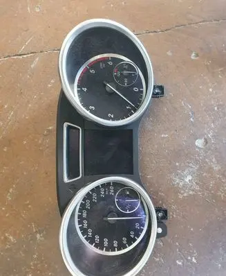 Mercedes-Benz ML W166 Speedometer (instrument cluster) 0263682104 A1669003005