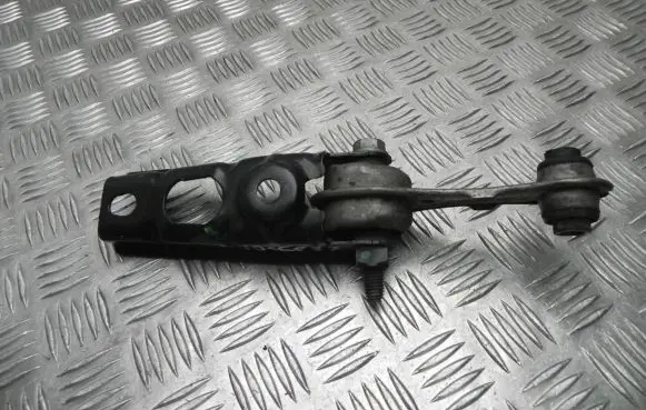 Dacia Sandero Engine mount bracket 113325214R VD16837
