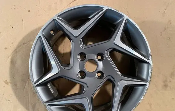 Ford Fiesta R18 alloy rim 