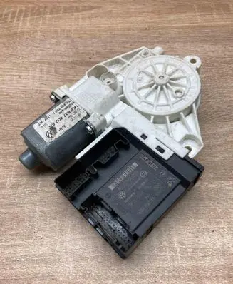 Volkswagen PASSAT B6 Front door window regulator motor 1K0959792L 1K5837402AH