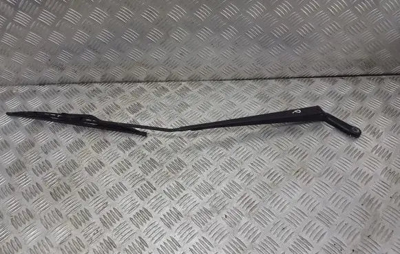 Peugeot 206 CC Front wiper blade arm