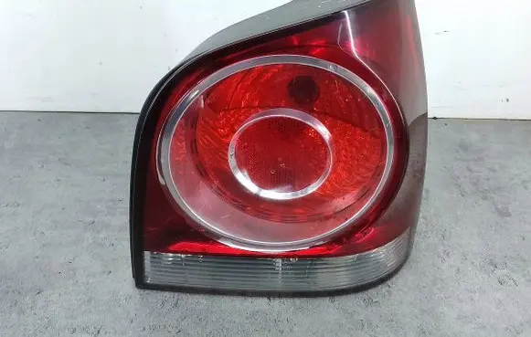 Volkswagen Polo IV 9N3 Rear/tail lights 965348HELLA