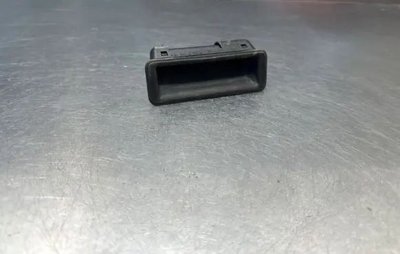 BMW 3 E90 E91 Tailgate/trunk/boot exterior handle 7118158