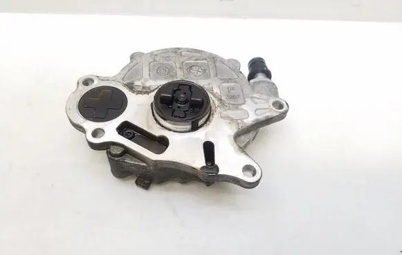 Audi A3 S3 A3 Sportback 8P Vacuum pump 03L145100