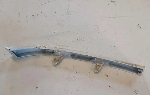 Peugeot Partner Under headlight/headlamp trim 9618254677