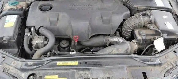 Volvo S60 Engine D5244T