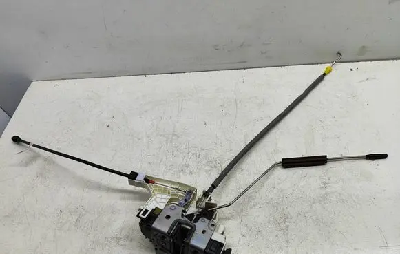 Mercedes-Benz Sprinter W907 W910 Front door lock A9077200300 ZGS006