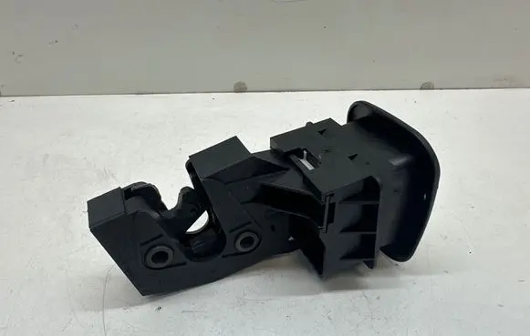 Volkswagen PASSAT B5 Seat back rest lock catch 3B0885737