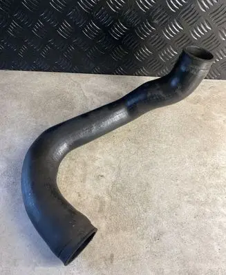 Audi A6 S6 C5 4B Engine coolant pipe/hose 4B0145745A