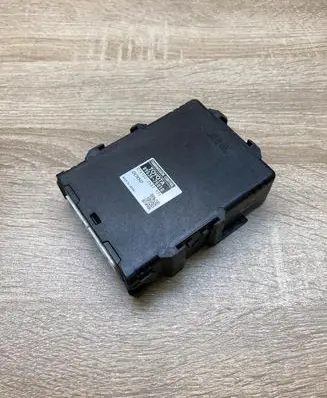 Toyota Prius (XW30) Gearbox control unit/module 8953575010
