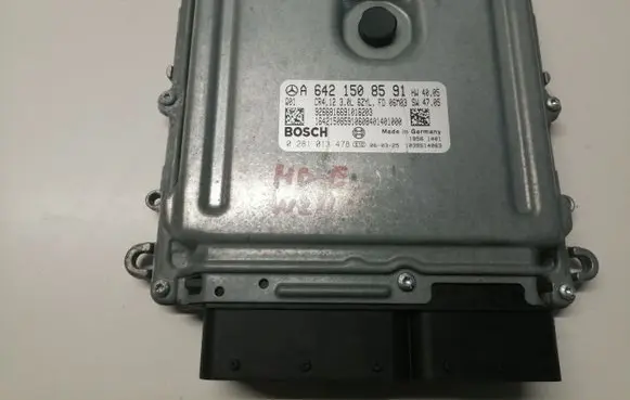 Mercedes-Benz E W211 Engine control unit/module A6421508591 A2115455640 0281013478