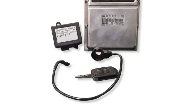 Mercedes-Benz Sprinter W901 W902 W903 W904 Engine control unit/module A0001536079 28RTF225 0281010920