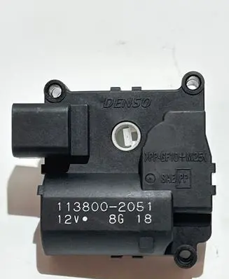 Toyota Corolla Verso AR10 Air flap motor/actuator 1138002051