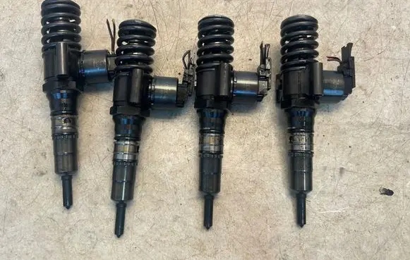 Audi A3 S3 A3 Sportback 8P Fuel injectors set 03G130073G 0414720404