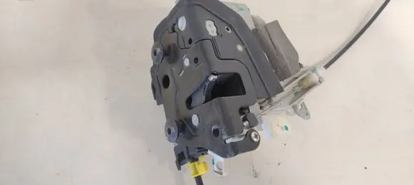 Audi A8 S8 D4 4H Front door lock 8J2837015C