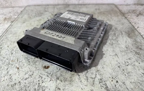 Audi A6 S6 C6 4F Engine control unit/module 44520991 4F1910559 4F1907559