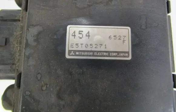 Mitsubishi Carisma Mass air flow meter E5T05271
