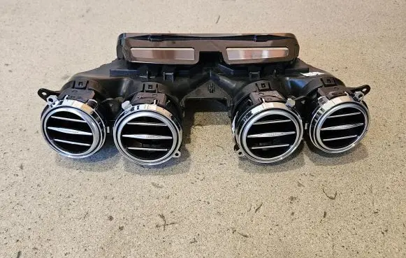 Mercedes-Benz S W222 Dash center air vent grill A2228310445