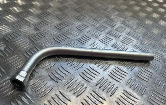 Audi A4 S4 B8 8K Wheel nut wrench 8N0012219C