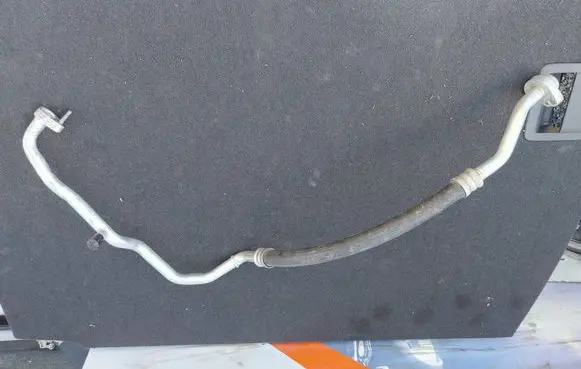 Seat Leon (5F) Air conditioning (A/C) pipe/hose 5Q0820743E