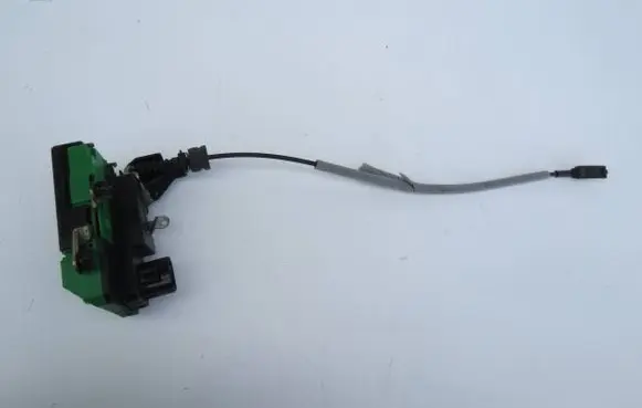 Volvo XC90 Front door lock 31349894