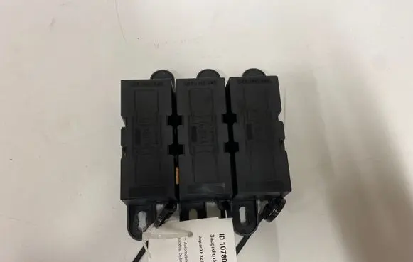 Jaguar XF X250 Fuse box set 5605003090 T1110530160756 10530162841