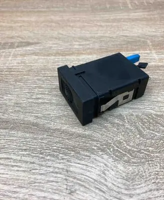 Volkswagen PASSAT B5.5 Seat heating switch 3B0963564D