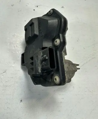 Renault Trafic III (X82) Throttle valve