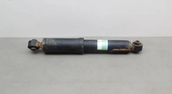 Toyota RAV 4 (XA40) Rear shock absorber/damper 4853142500