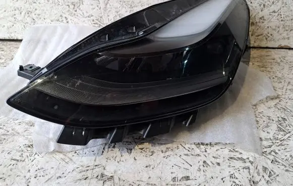 Tesla Model 3 Headlight/headlamp