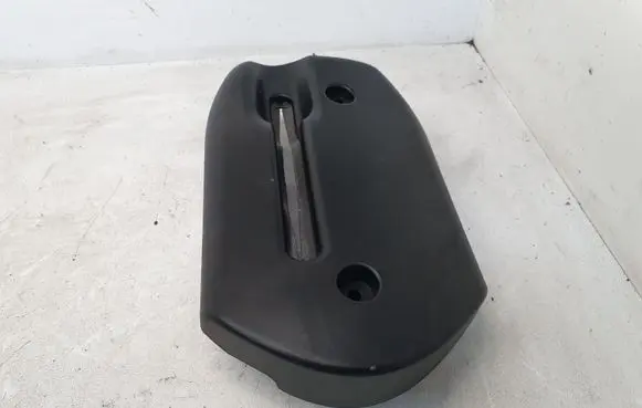 Steering wheel column trim