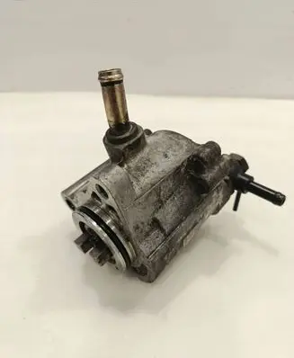Toyota RAV 4 (XA20) Vacuum pump 2930027020