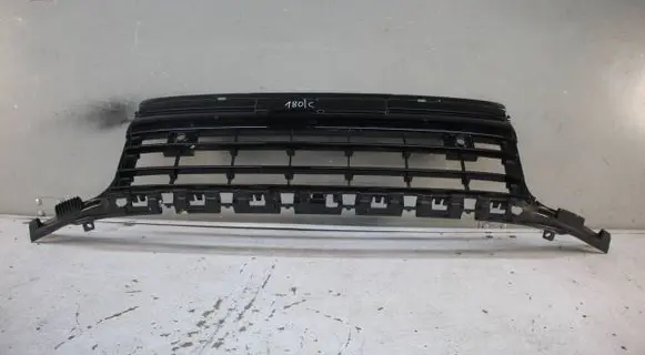 Front bumper lower grill
