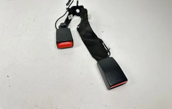 BMW 3 F30 F35 F31 Rear seatbelt buckle 7375448