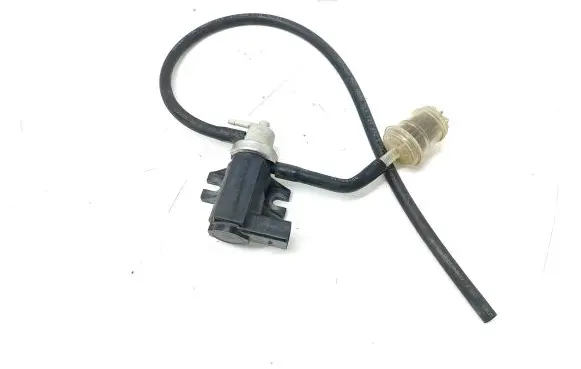 Volkswagen Touareg I Turbo solenoid valve 1J0906627A 04T140 72290325