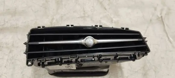 Volvo XC60 Dash center air vent grill 31477275