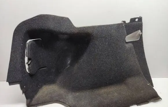 Trunk/boot lower side trim panel