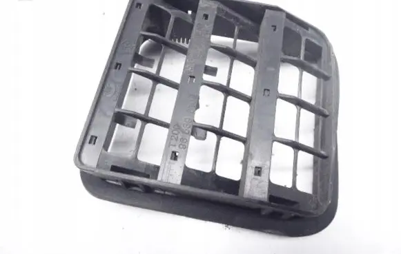 Chevrolet Kalos Quarter panel pressure vent 96539610