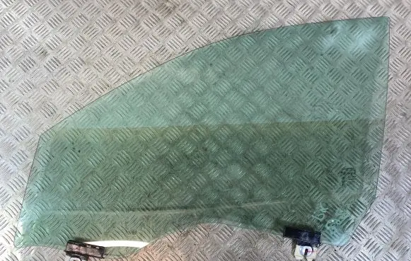 Jeep Cherokee Front door window glass four-door