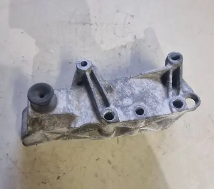 Renault Espace - Grand espace IV Engine mounting bracket 8200140436