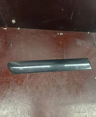 Rear fender molding trim